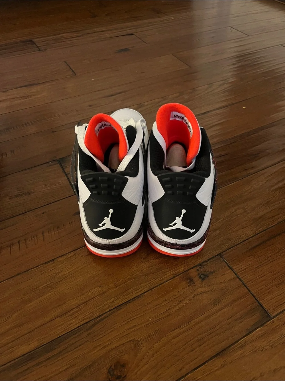 Air Jordan 4 Retro